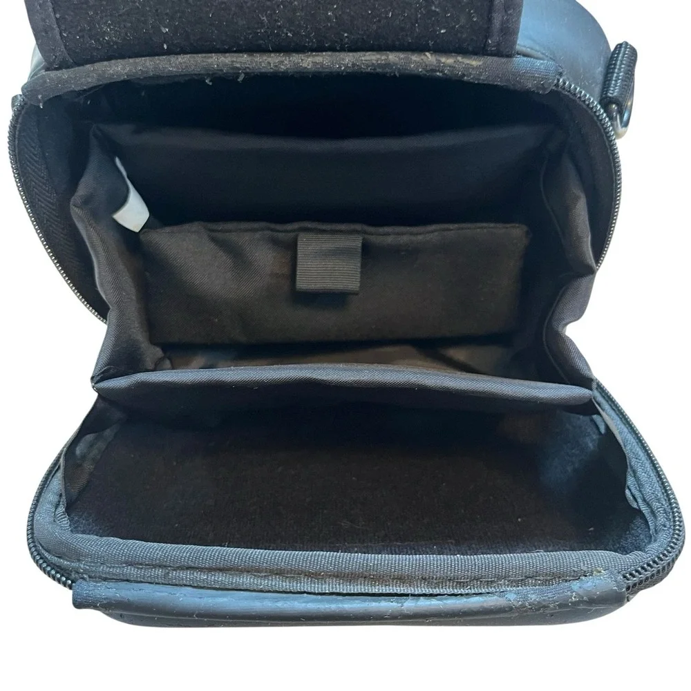Concepts Digital Camera Case Bag With Carrying Strap Belt Loop Black Padded Zip